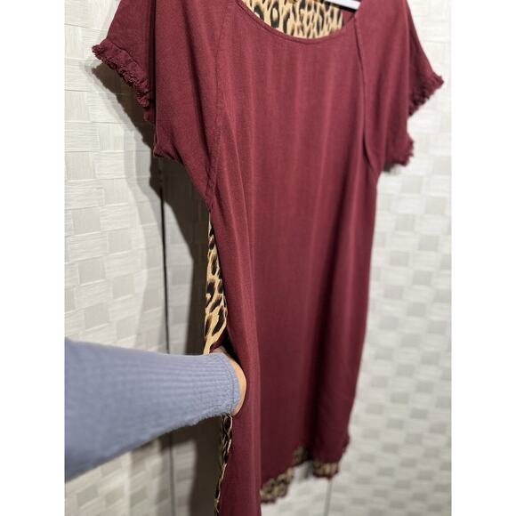 Umgee Womens Wine Animal Back Fishtail Scoop Tunic Dress Size Large Fall Boho - Picture 8 of 15